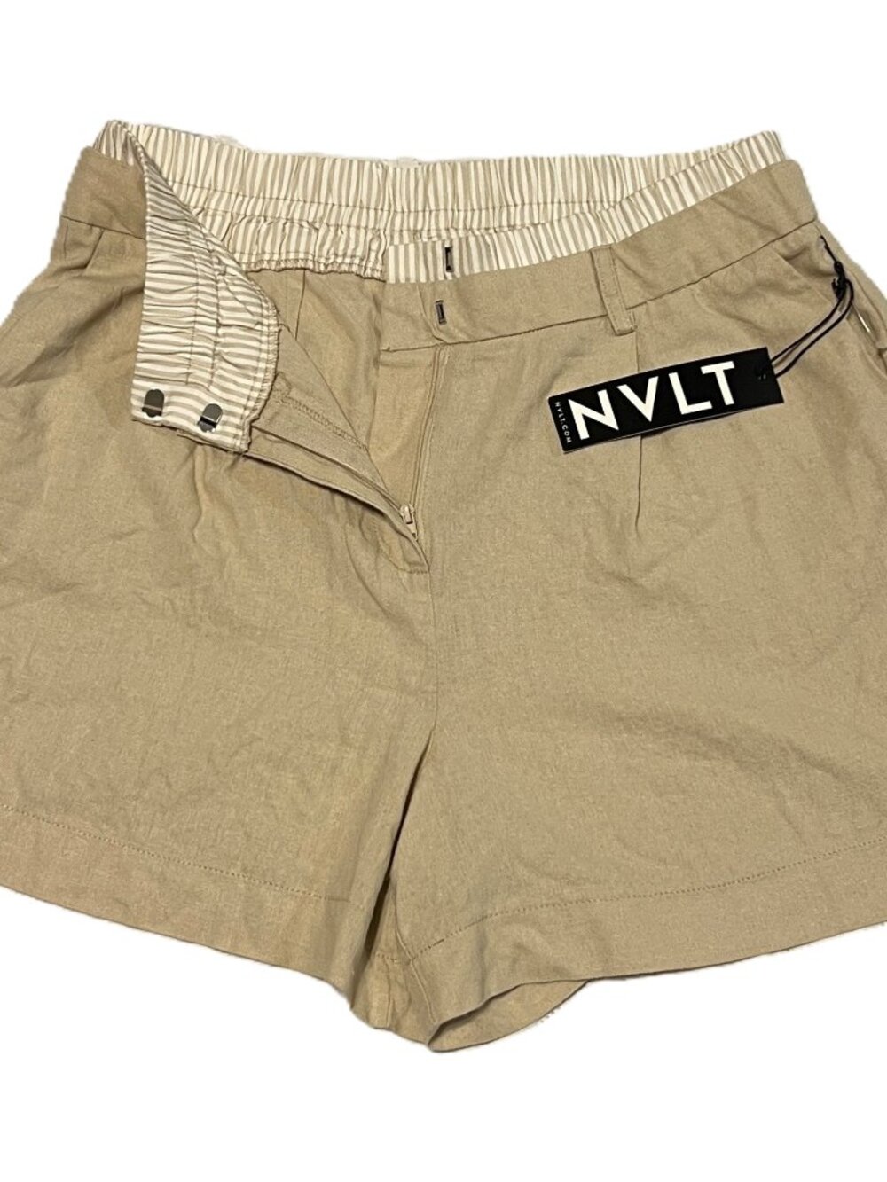 NWT Coastal Summer NVLT Women's Beige Linen/Cotton Blend Shorts Women's size Med